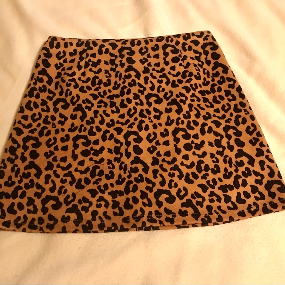Leopard Print Mini Skirt Size M